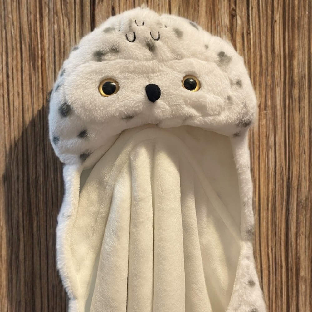 Harry Potter Hedwig Plush Hooded Blanket